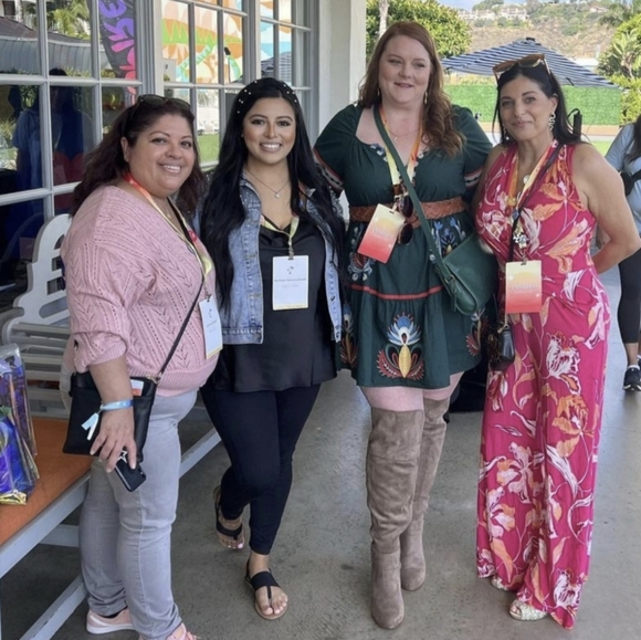 ๐จGreeneyediva78๐จMeet your Posher, Stefani - Picture 8 of 17